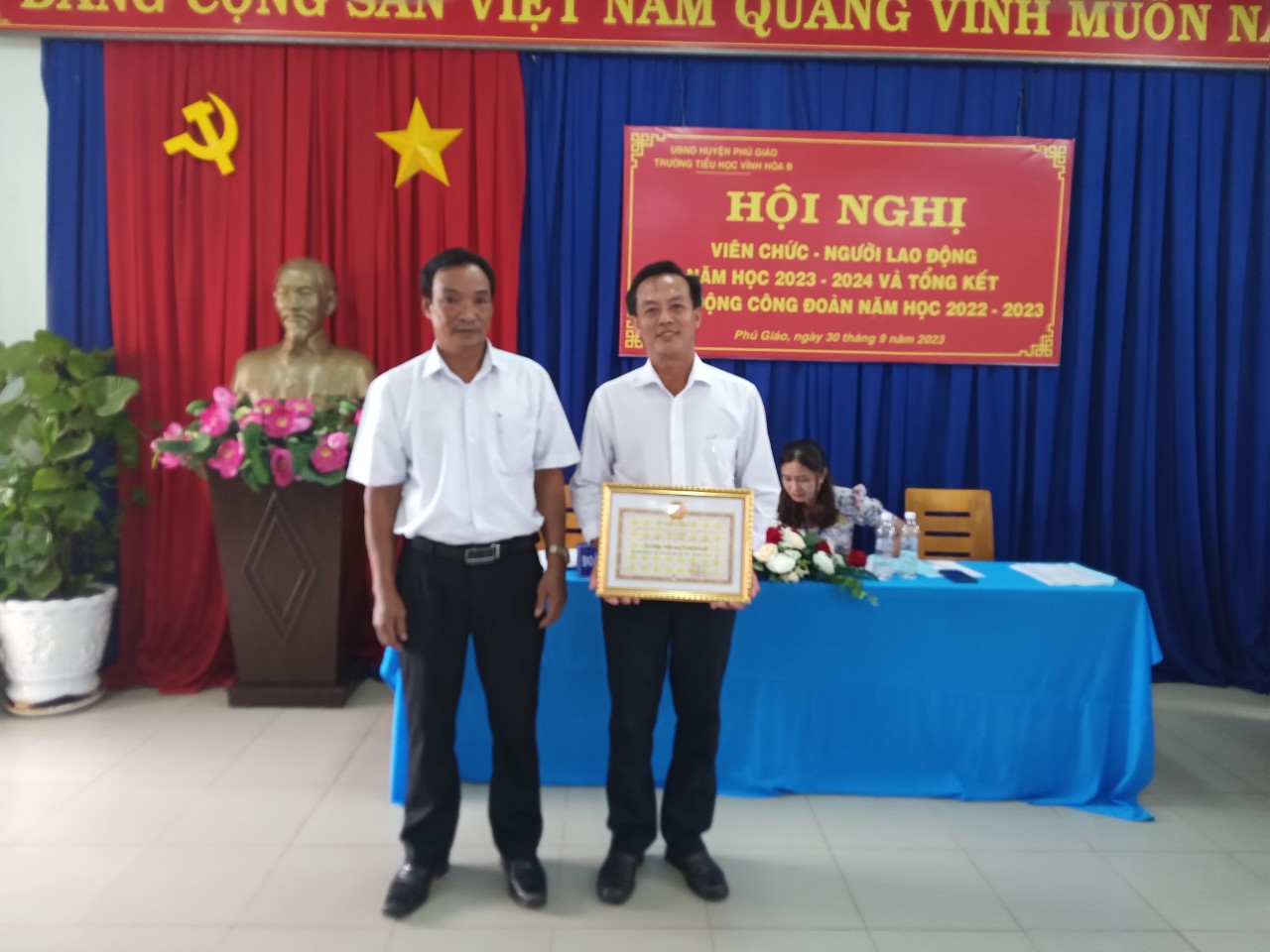 z4742416635398_110b6ad2d086656fb48bb957c43b1ec4